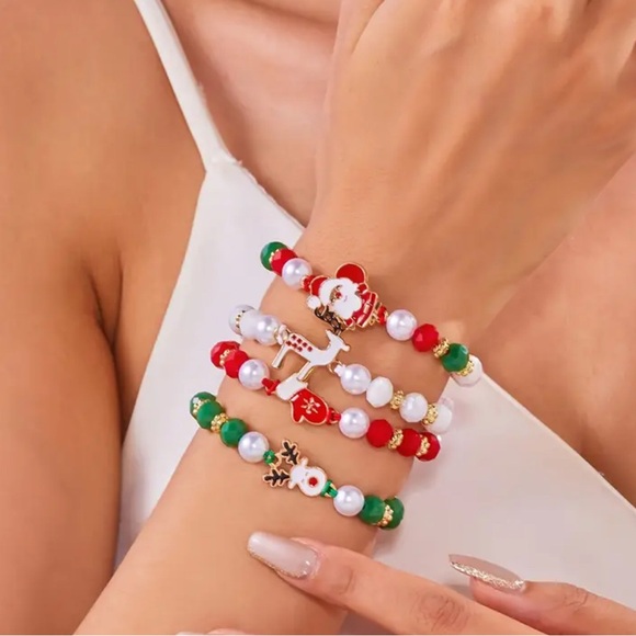 Festive Christmas Charm Bracelet Set - Picture 1 of 6